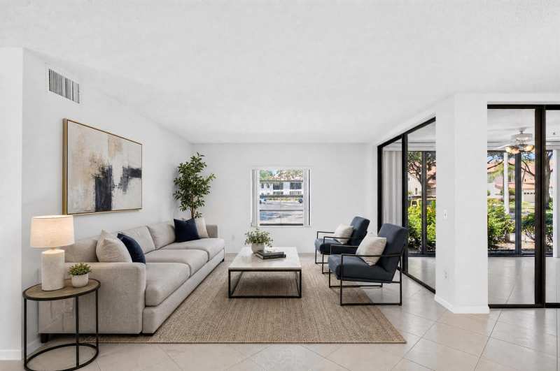 5283 Europa Drive # D, Boynton Beach FL 33437