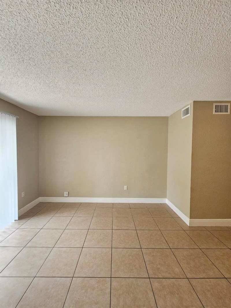 4324 NW 9TH Avenue # 1C, Deerfield Beach FL 33064