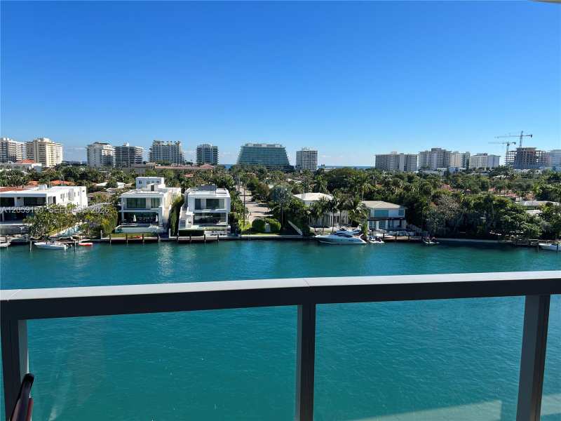 9261 E Bay Harbor Dr # 503, Bay Harbor Islands FL 33154