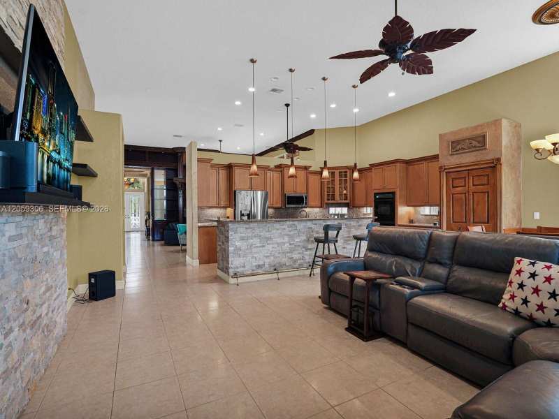 12461 NW 63rd St, Coral Springs FL 33076