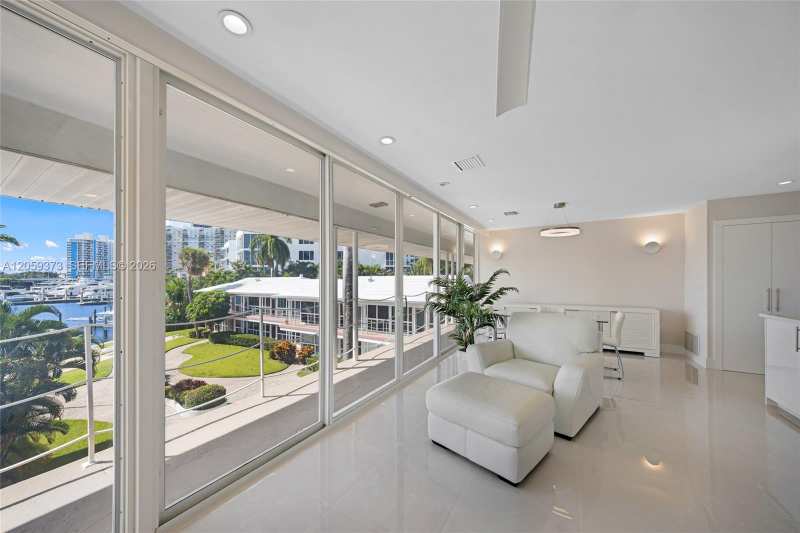 1124 Seminole Dr # 4F, Fort Lauderdale FL 33304