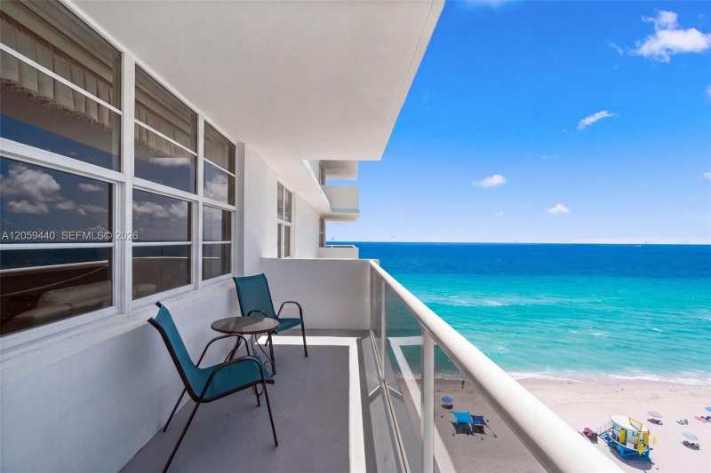 3725 S Ocean Dr # 1204, Hollywood FL 33019