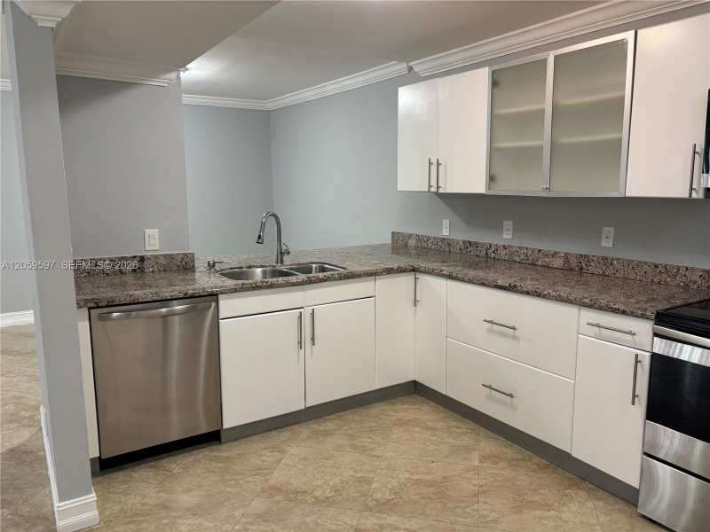 9876 NW 35th St # 9876, Coral Springs FL 33065