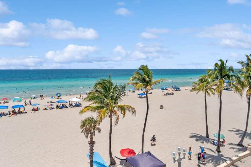 315 Van Buren Street # 205B, Hollywood FL 33019
