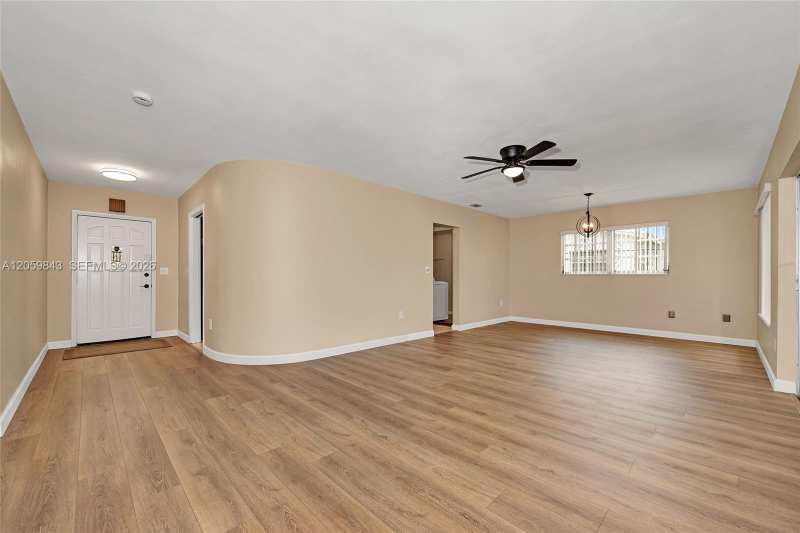 19401 NW 23rd Ave, Miami Gardens FL 33056