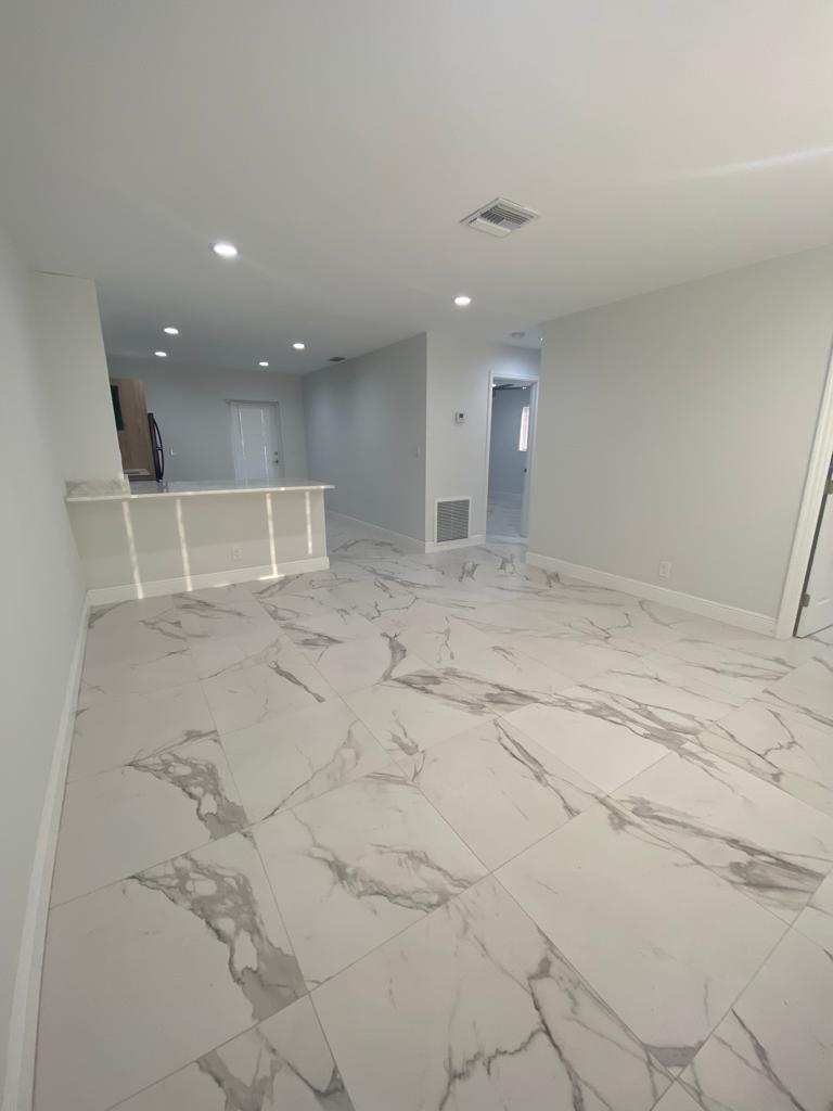 2846 N North Dixie Highway, Boca Raton FL 33431