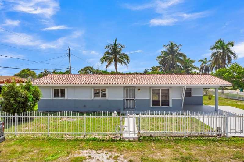 17430 NW 37th Ct, Miami Gardens FL 33055