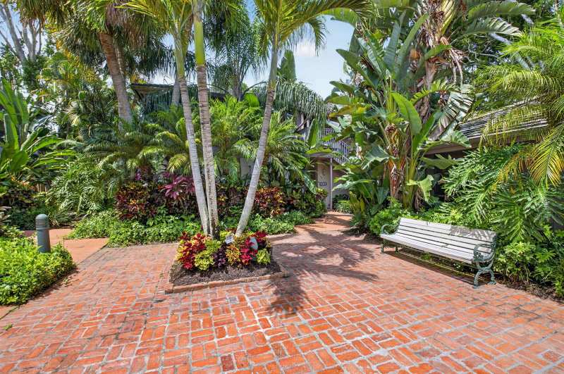 6957 Rain Forest Drive # U, Boca Raton FL 33434