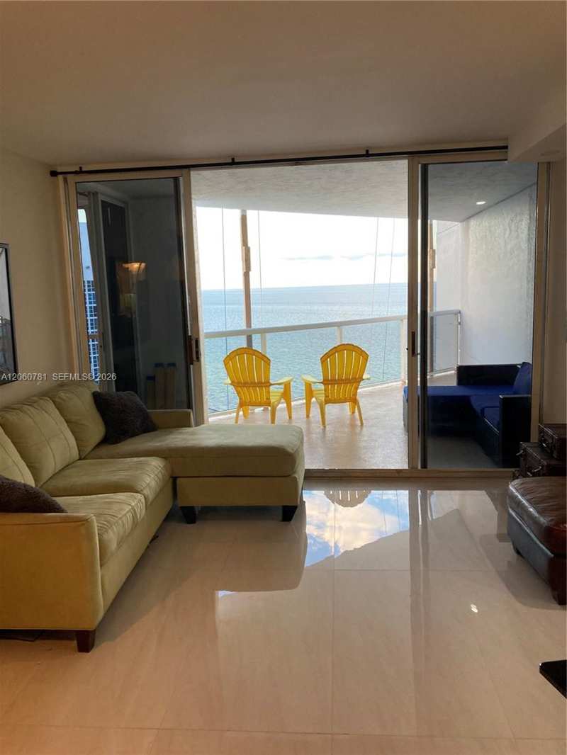 6767 Collins Ave # 1701, Miami Beach FL 33141