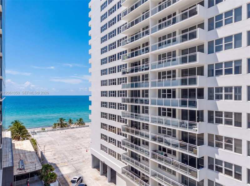 2030 S Ocean Dr # 723, Hallandale Beach FL 33009