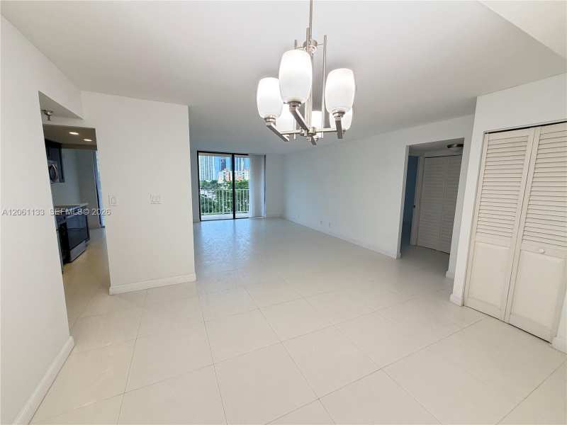 290 174th St # 617, Sunny Isles Beach FL 33160