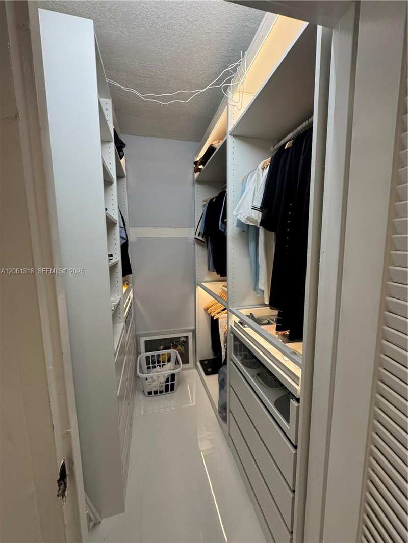 5401 Collins Ave # 334, Miami Beach FL 33140