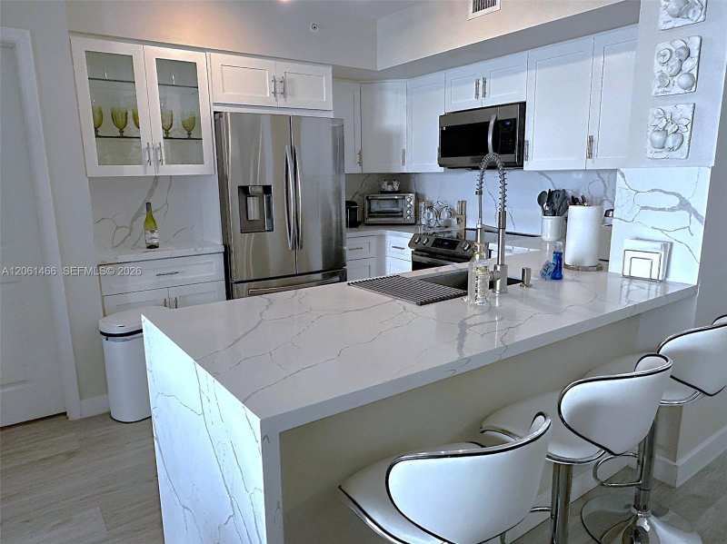 2080 S Ocean Drive # 204, Hallandale Beach FL 33009