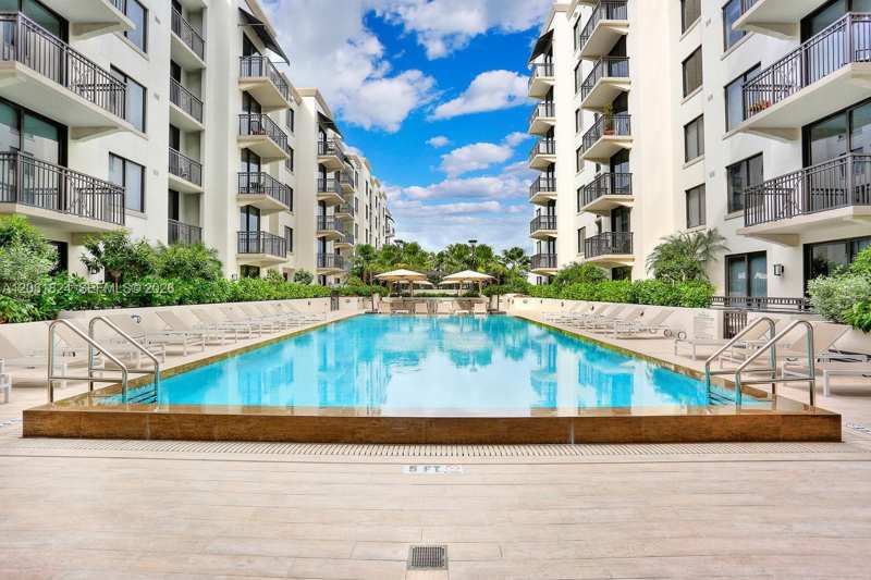 301 Altara Ave # 827, Coral Gables FL 33146