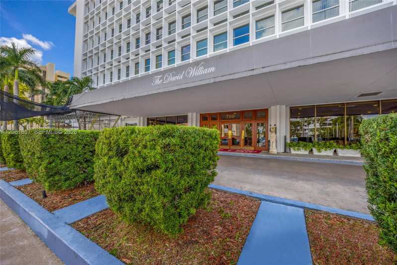 700 Biltmore Way # 514, Coral Gables FL 33134