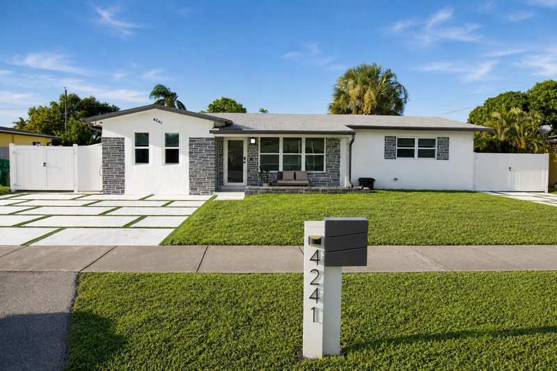4241 SW 21ST Street, Fort Lauderdale FL 33317