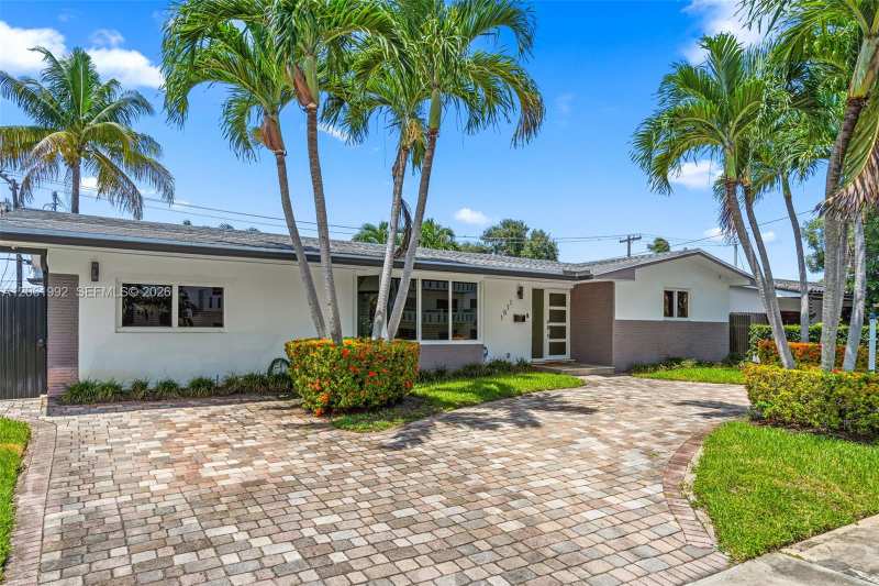1871 NE 186th St, North Miami Beach FL 33179