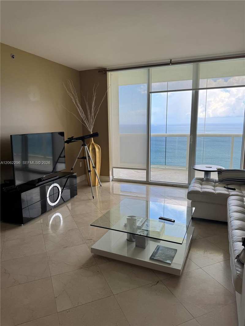 1850 S Ocean Dr # 4203, Hallandale Beach FL 33009
