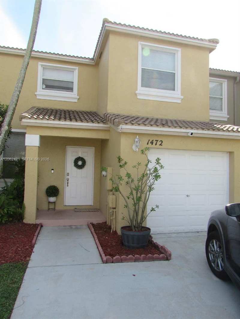 1472 NW 154th Ln, Pembroke Pines FL 33028