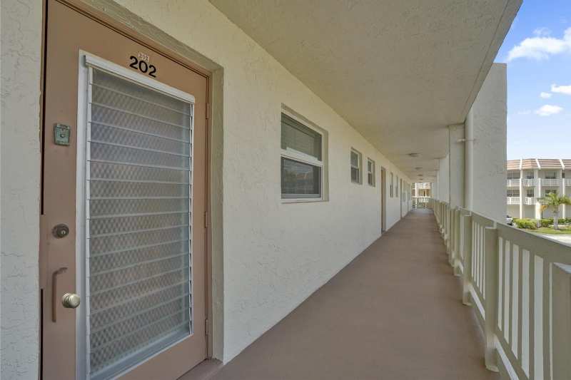 6850 Royal Palm Boulevard # 202G, Margate FL 33063