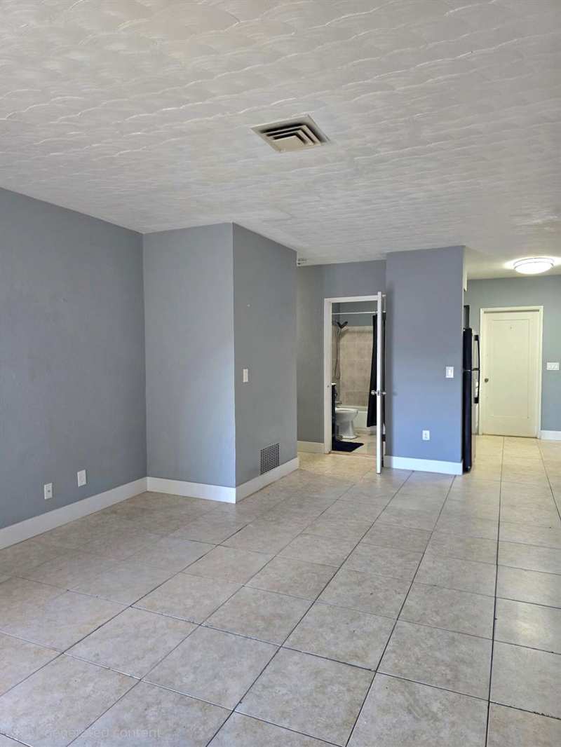 305 SW 14TH Street # 1, Dania Beach FL 33004