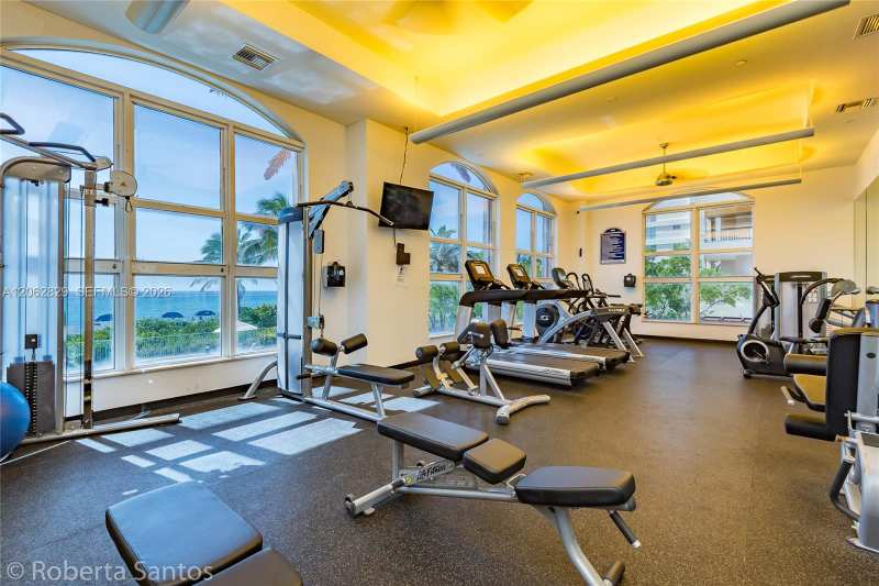 2080 S Ocean Dr # 804, Hallandale Beach FL 33009