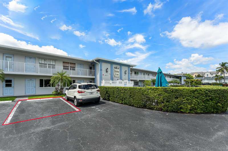 4111 NE 21st Way # 204, Lighthouse Point FL 33064