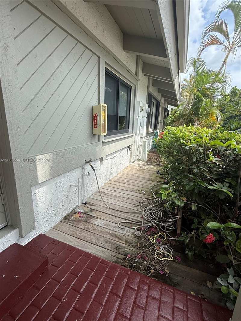 2645 S Parkview Dr # 2645, Hallandale Beach FL 33009