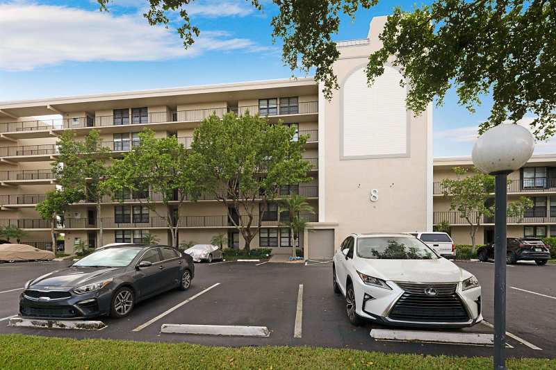 8 Royal Palm Way # 3010, Boca Raton FL 33432