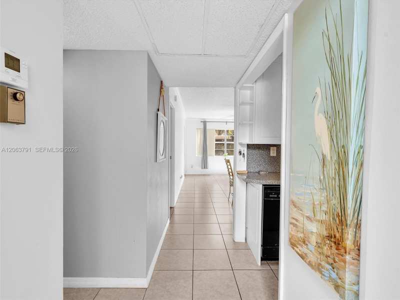5001 W Oakland Park Blvd # 106, Lauderdale Lakes FL 33313