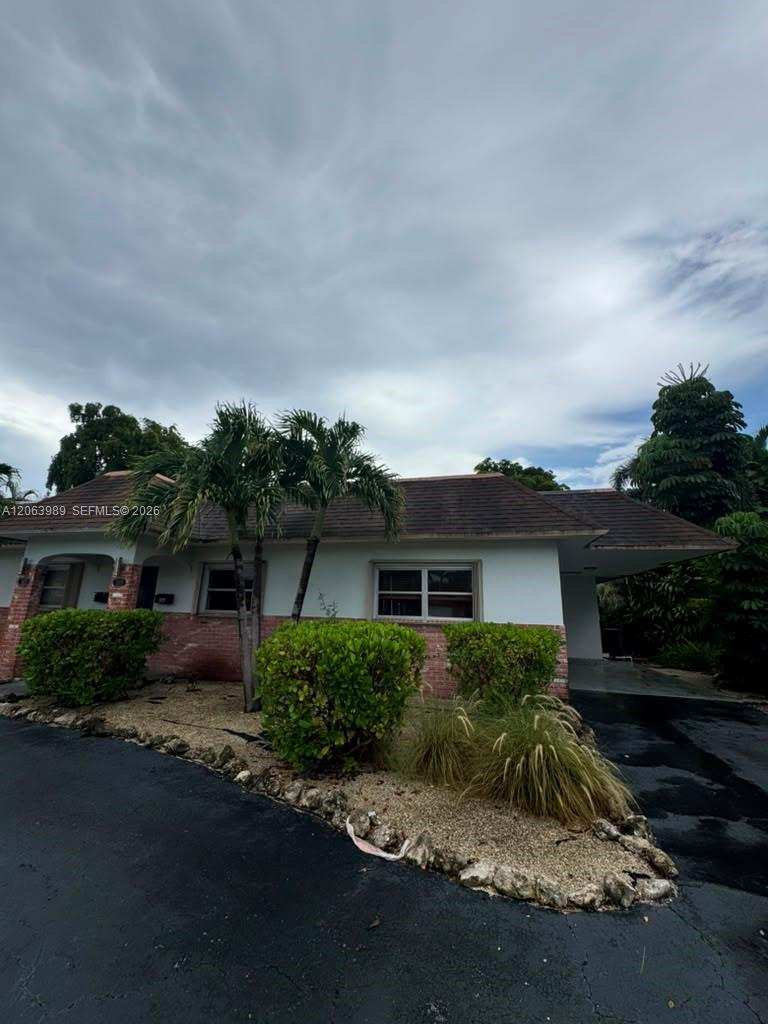 2020 NE 33rd St # 2020, Lighthouse Point FL 33064