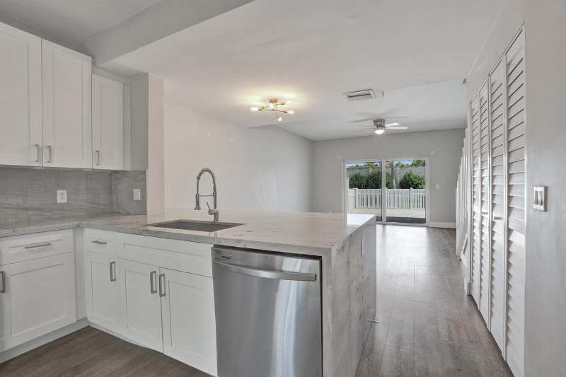 9913 NW 57TH Manor, Coral Springs FL 33076
