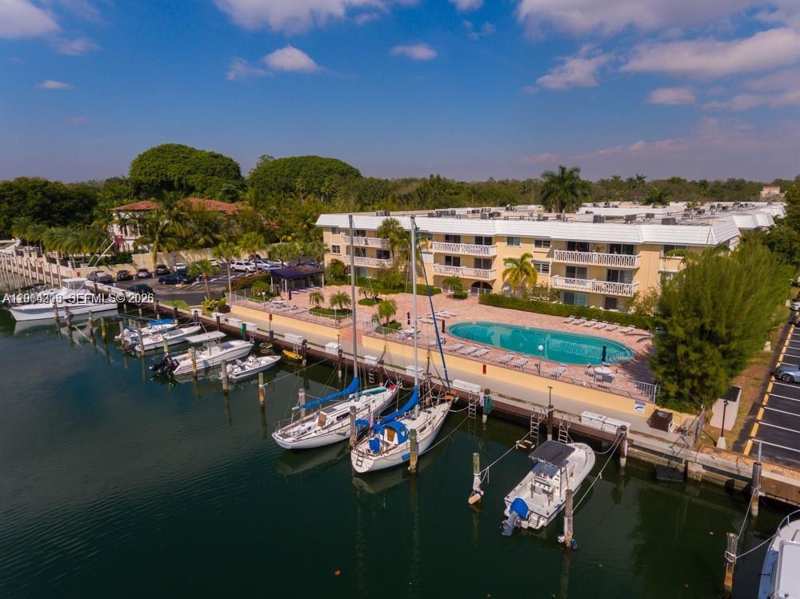 100 EDGEWATER DR # 305, Coral Gables FL 33133