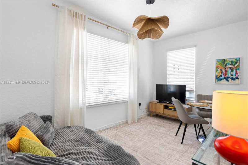 7326 Collins Ave # 108, Miami Beach FL 33141