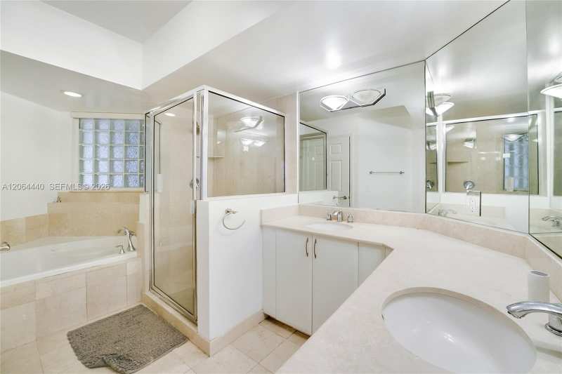 151 Michigan Ave # 525, Miami Beach FL 33139