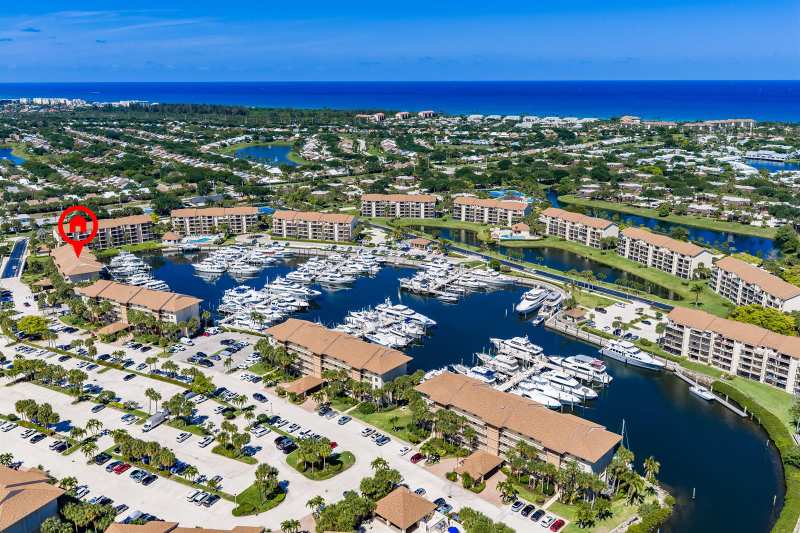 2601 MARINA ISLE Way # 204, Jupiter FL 33477