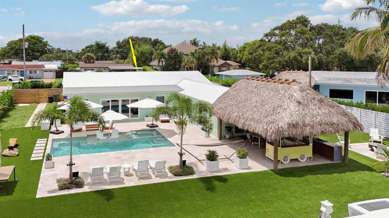2443 E Edgewater Drive, Palm Beach Gardens FL 33410