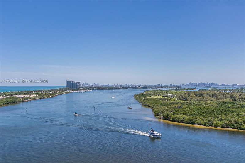 300 Bayview Dr # 1914, Sunny Isles Beach FL 33160