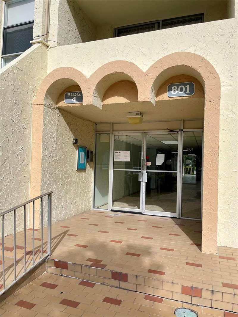 801 THREE ISLANDS Boulevard # 214, Hallandale Beach FL 33009