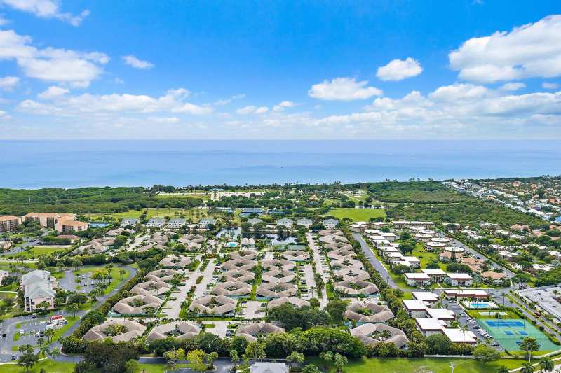 1127 E Seminole Avenue # 24b, Jupiter FL 33477