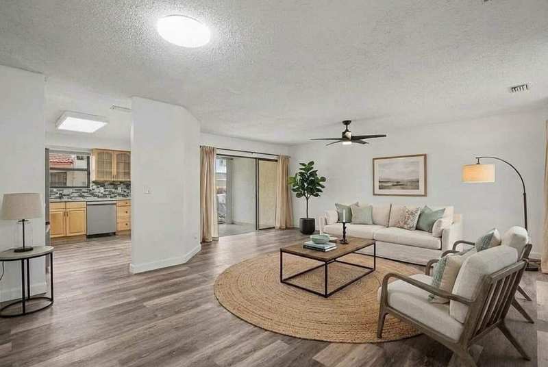 3405 EMERALD OAKS Drive # 207, Hollywood FL 33021