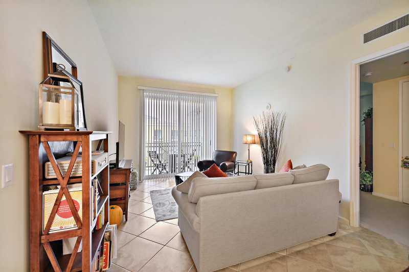 403 S SAPODILLA Avenue # 817, West Palm Beach FL 33401