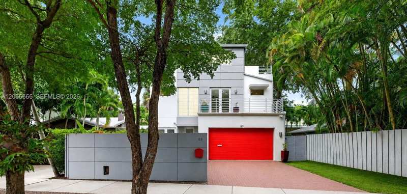 125 NE 16th Ter, Fort Lauderdale FL 33301