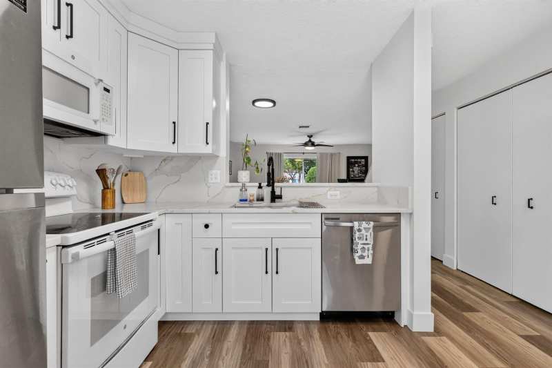 9899 KAMENA Circle, Boynton Beach FL 33436