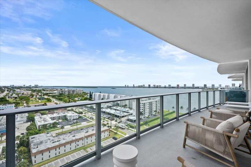 220 Lake Shore Drive # 1513, Lake Park FL 33403