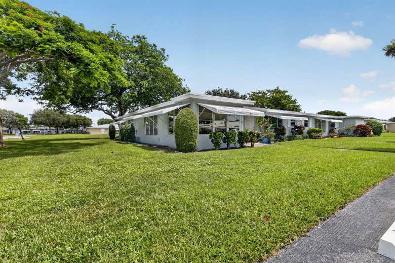235 E HIGH POINT Court E # A, Delray Beach FL 33445