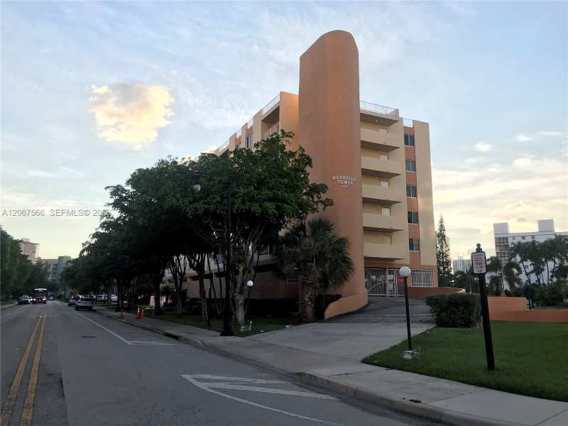 200 178th Dr # 312, Sunny Isles Beach FL 33160