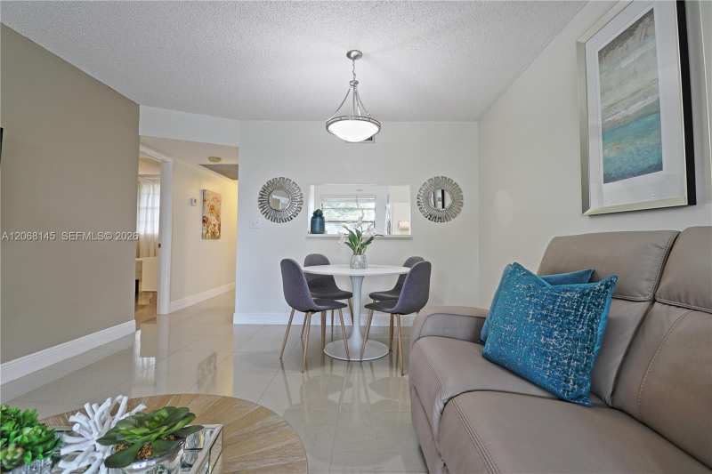1100 Colony Point Cir # 419, Pembroke Pines FL 33026