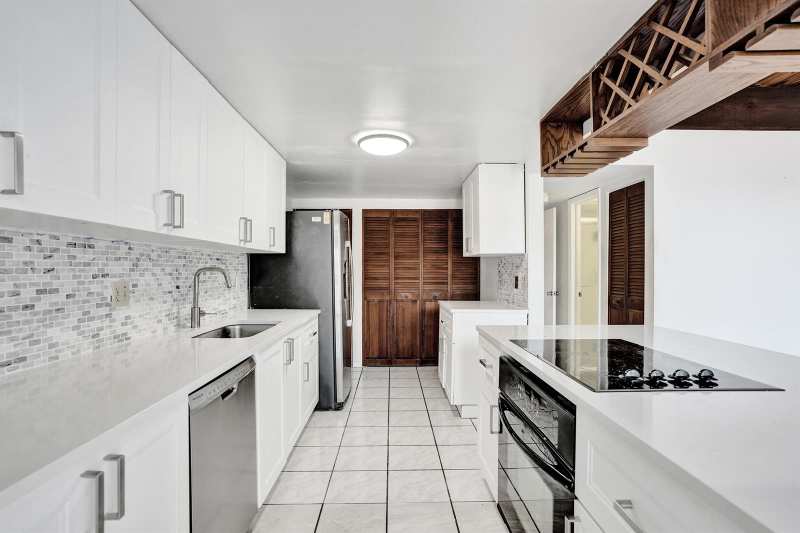 731 E COCO PLUM Circle # 4, Plantation FL 33324