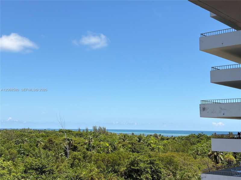 155 Ocean Lane Dr # 702, Key Biscayne FL 33149